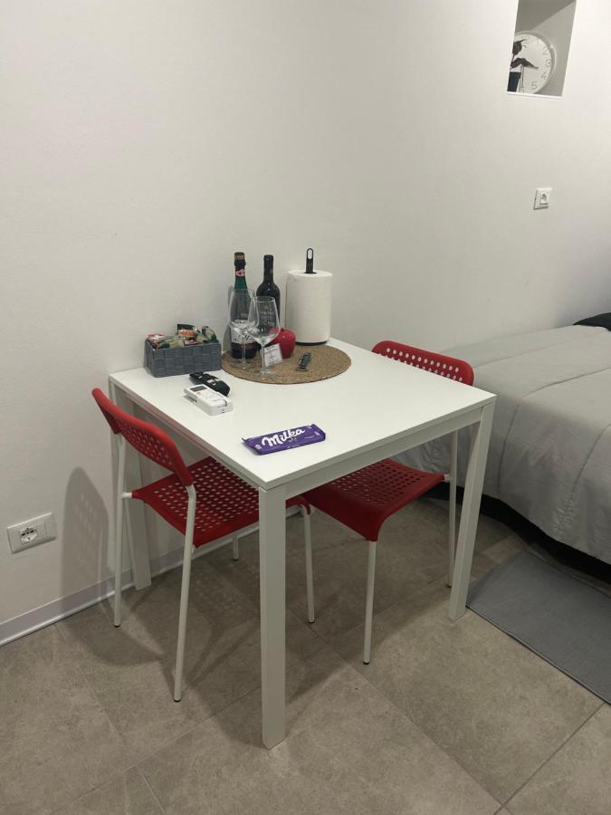 Appartamento Roma Парма Экстерьер фото